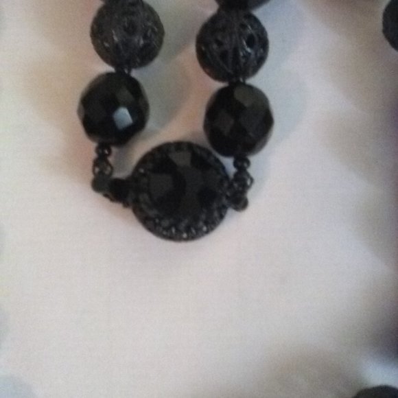 Faceted Black Stone / Black Filigree Bead Necklace - Picture 2 of 4